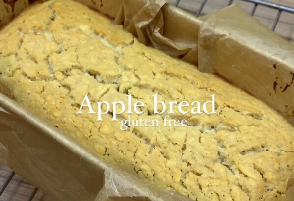 Apple bread